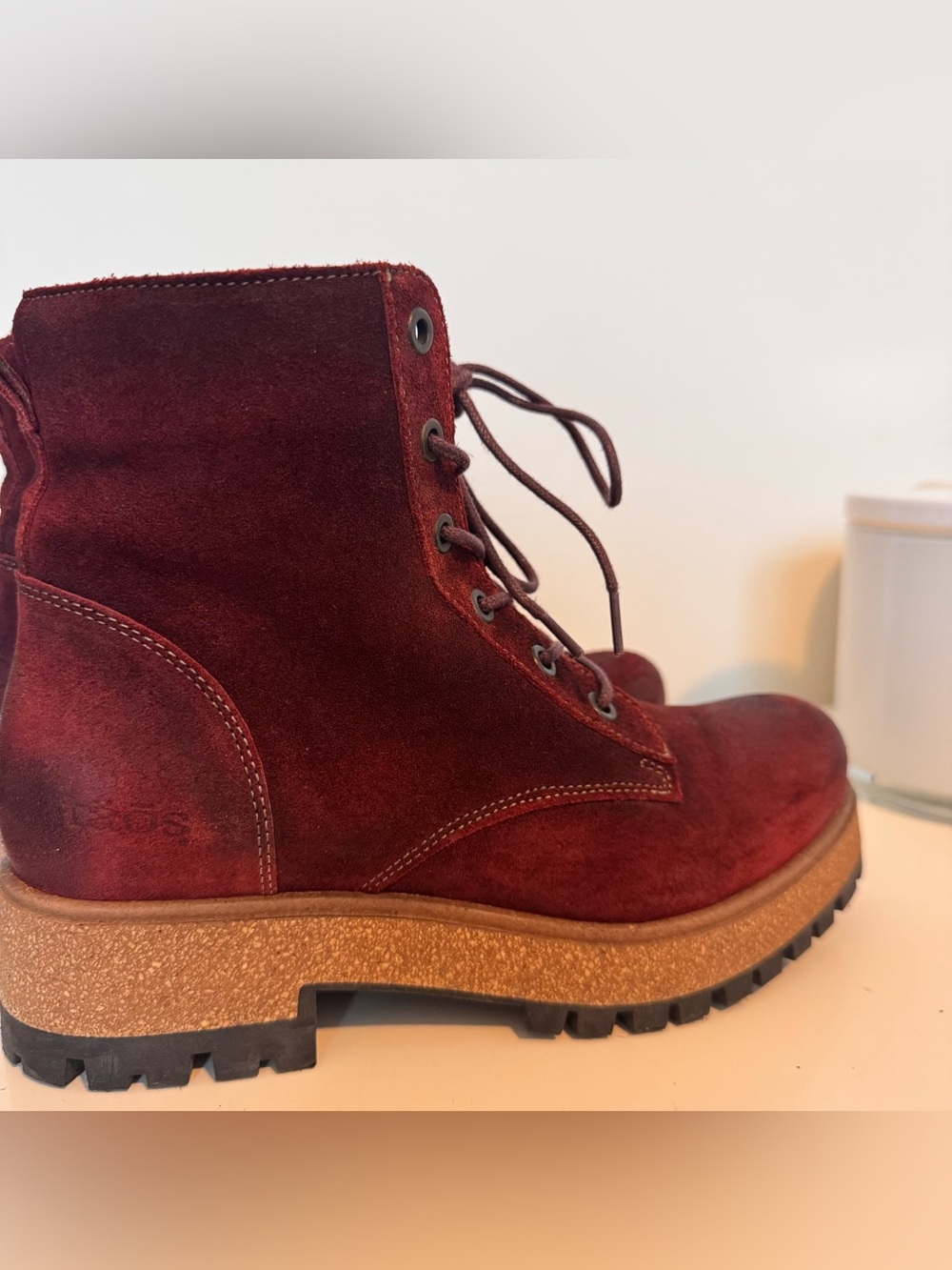 Taos Footwear Red Suede Lace-Up Platform Ankle Boots - Picture 5 of 6